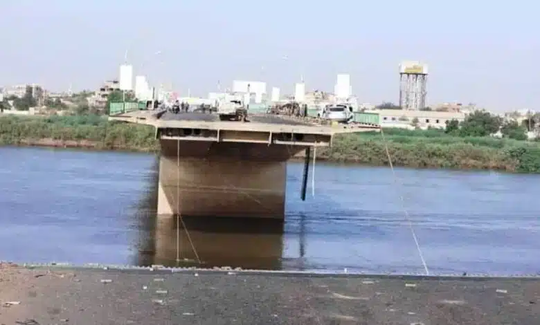 قرار بشأن جسري شمبات والحلفايا 1 Shambat bridge after its destruction on November 11 2023 802x485 1