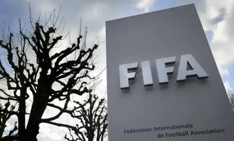 بسبب تدخل حكومي الفيفا يهدد بتجميد النشاط الرياضي في السودان 1 الفيفا