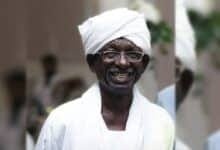 المواطن السوداني مبارك قمر الدين