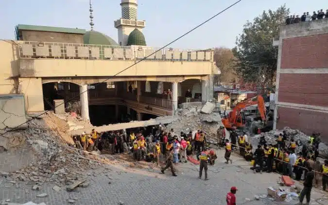 مسجد في بيشاور الباكستانية