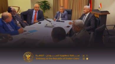سفير السودان لدى مصر والمندوب الدائم لدى جامعة الدول العربية الفريق أول ركن مهندس عماد الدين مصطفى عدوي، بمقر السفارة في القاهرة، المكتب التنفيذي للمجلس الأعلى للجالية السودانية بجمهورية مصر العربية برئاسة الأستاذ أحمد عوض