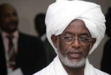 رئيس الحركة الإسلامية في السودان ووزير خارجية السودان في عهد الرئيس السابق عمر البشير، وذلك في الفترة ما بين عامي 2010 و2015.علي كرتي