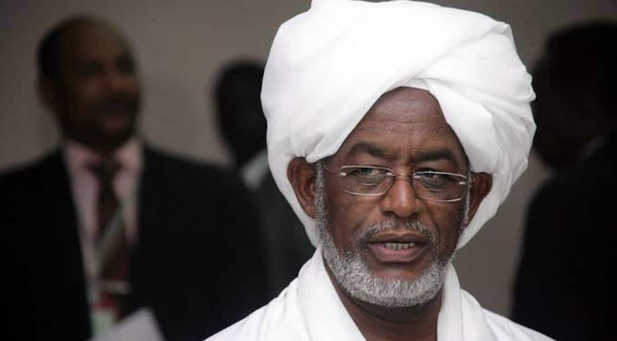 رئيس الحركة الإسلامية في السودان ووزير خارجية السودان في عهد الرئيس السابق عمر البشير، وذلك في الفترة ما بين عامي 2010 و2015.علي كرتي