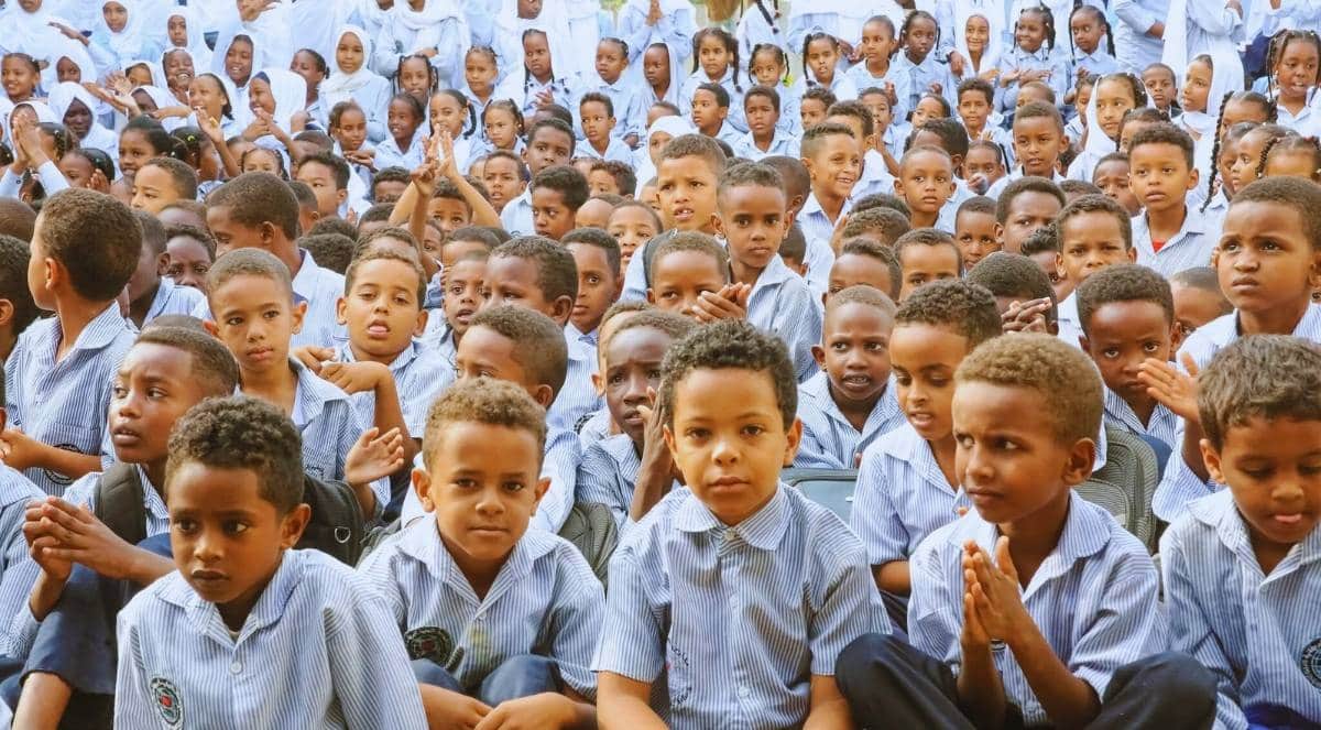صورة حصرية لطلاب المرحلة الابتدائية بعدسة موقع السودان اليوم