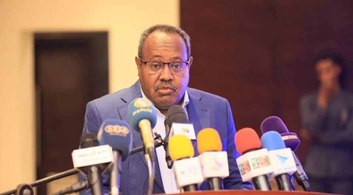 هشام السوباط، رجل أعمال سوداني ورئيس نادي الهلال السوداني. 