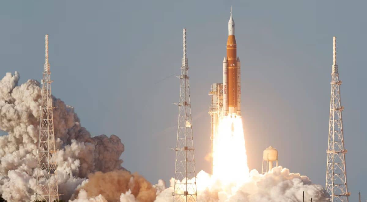 صاروخ SLS _ الولايات المتحدة