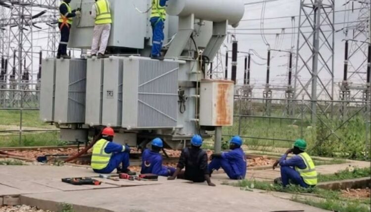 نجاح تجربة تغذية محطة المرخيات بالكهرباء وتوقعات بعودة التيار تدريجياً 1 الكهرباء 750x430 1